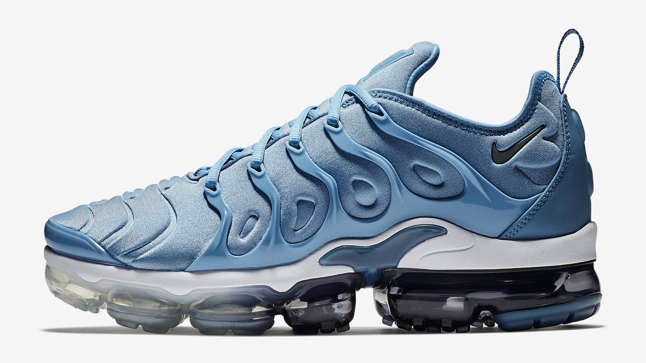 Nike-Air-Vapormax-Plus-Work-Blue-Cool-Grey-Diffused-Blue-Sneaker-Outfits