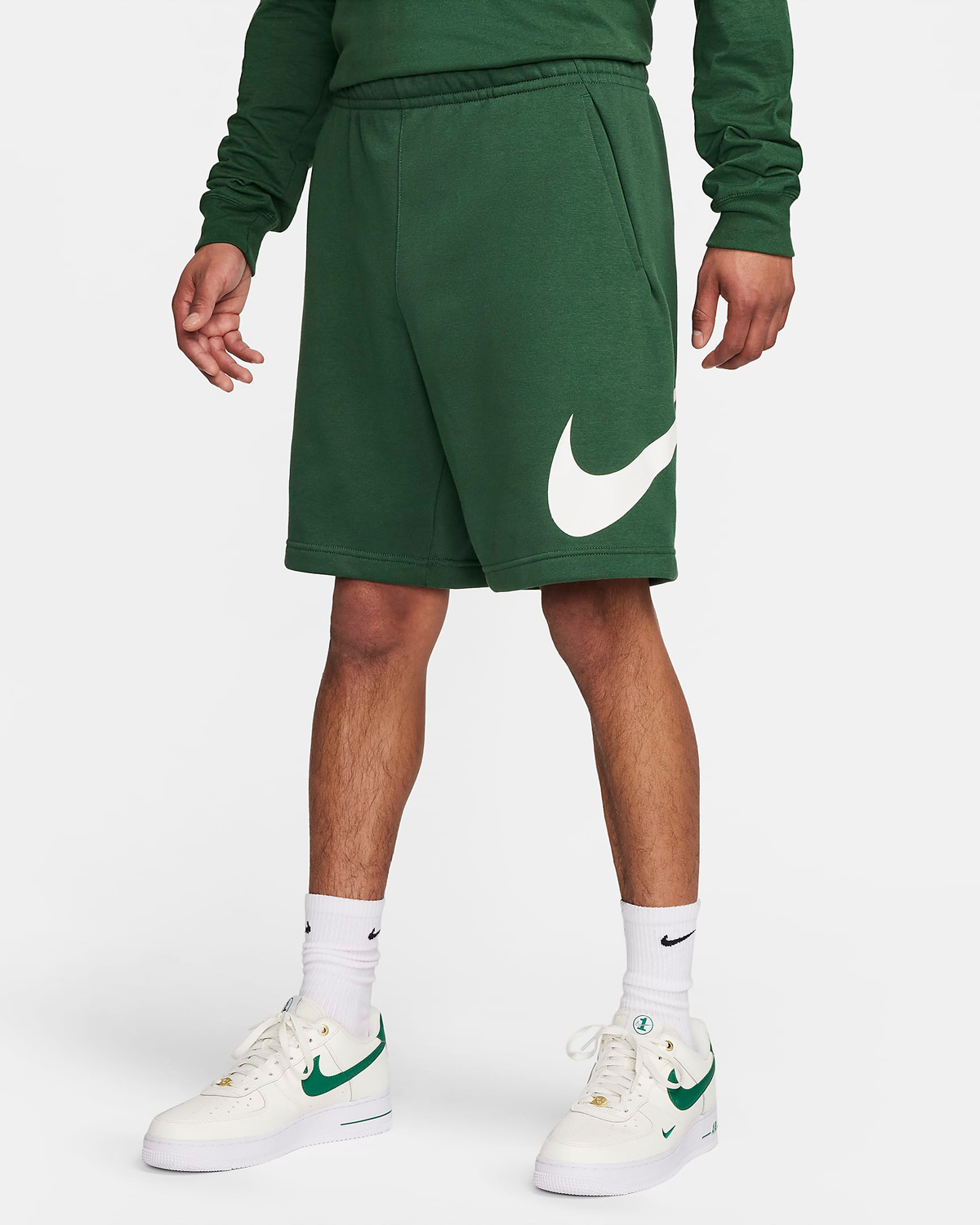 Nike-Sportswear-Club-Graphic-Shorts-Fir-Green