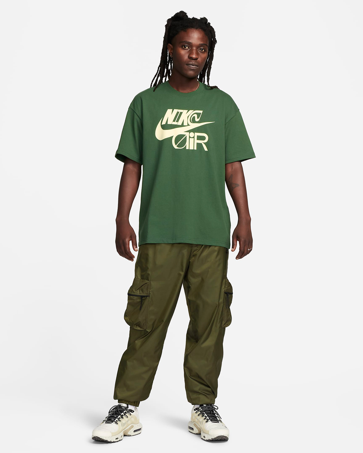 Nike-Sportswear-Max90-T-Shirt-Fir-Green-Outfit