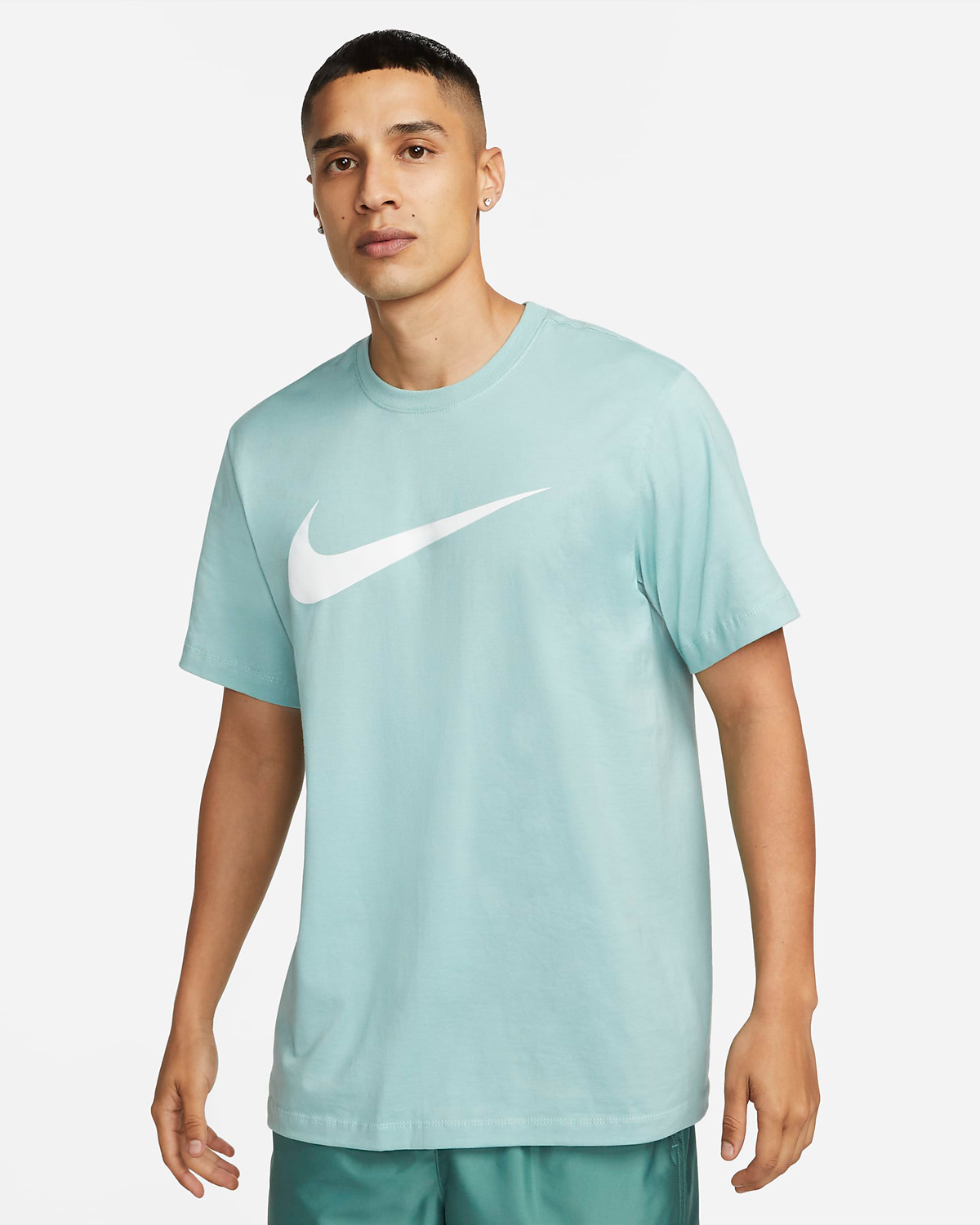 Nike-Sportswear-Swoosh-T-Shirt-Mineral