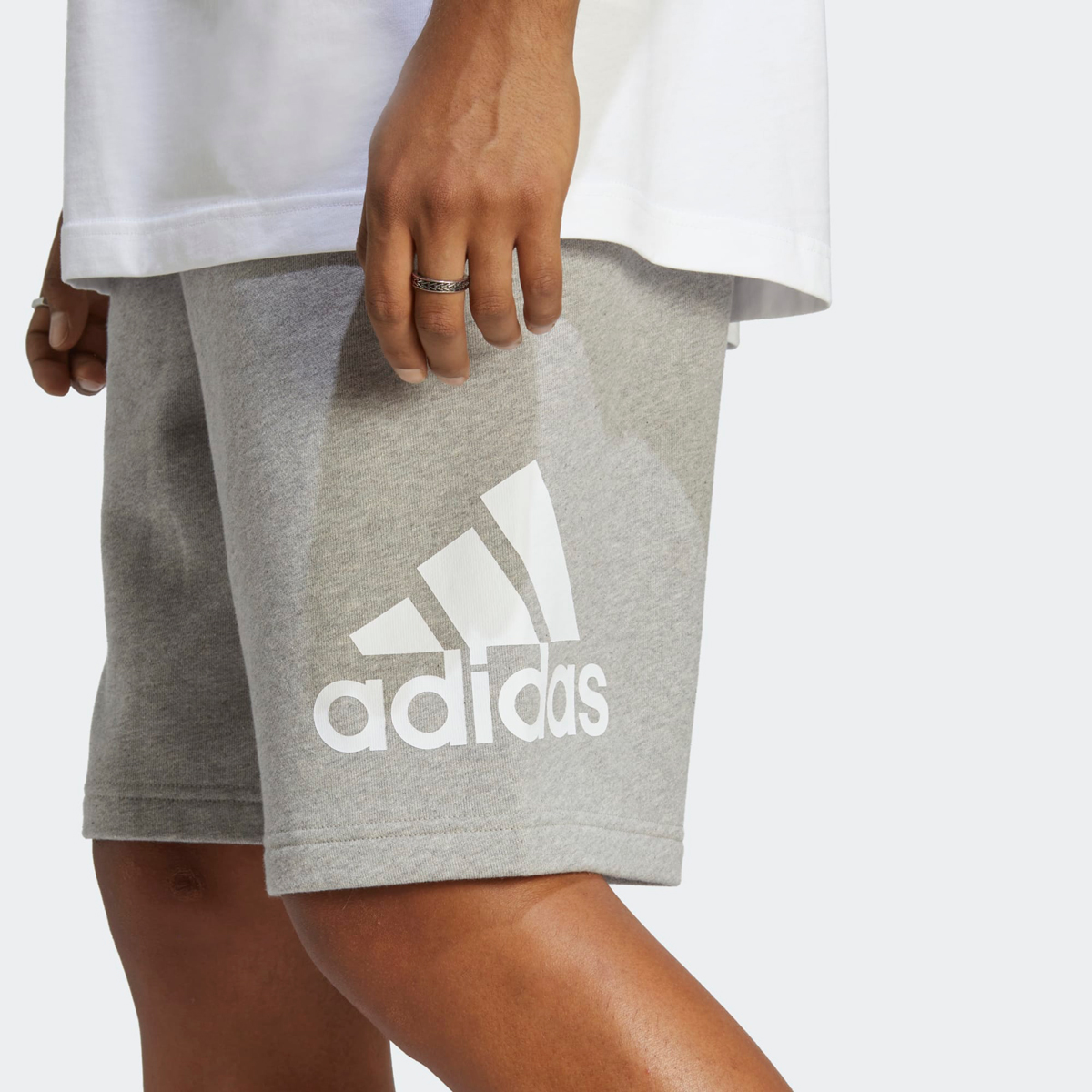 adidas-Essentials-Big-Logo-Shorts-Medium-Grey