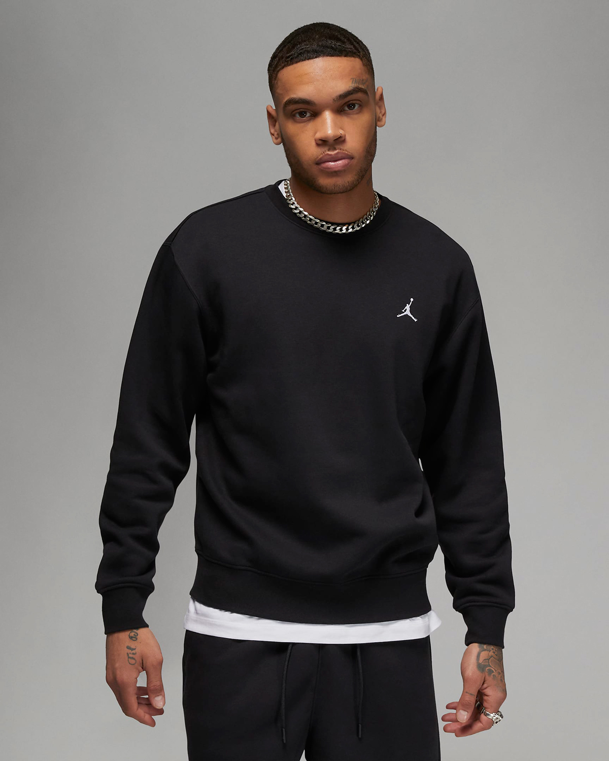 Jordan-Essentials-Sweatshirt-Black-White