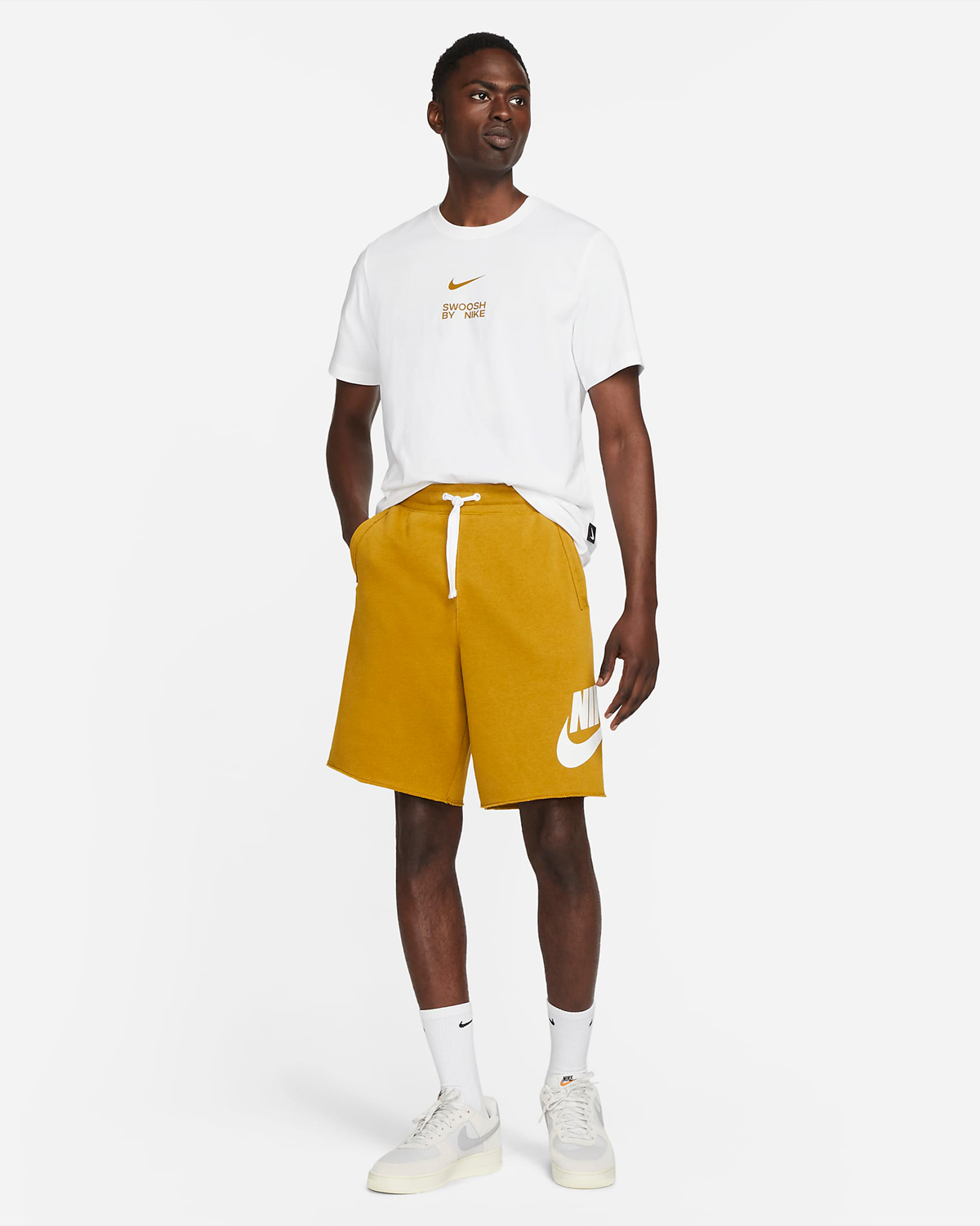 Nike-Club-Alumni-Shorts-Bronzine-Outfit