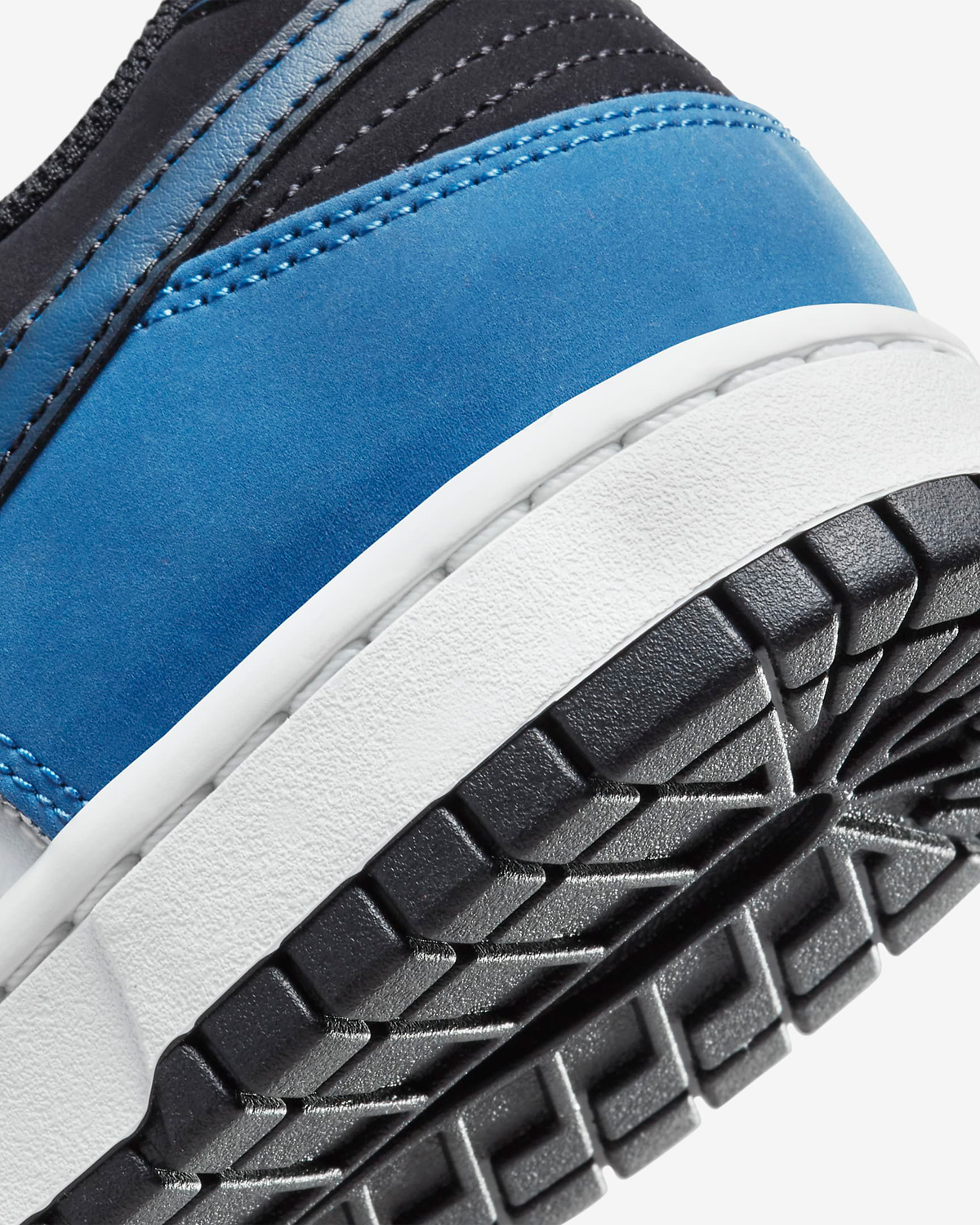 Nike-Dunk-Low-Industrial-Blue-8
