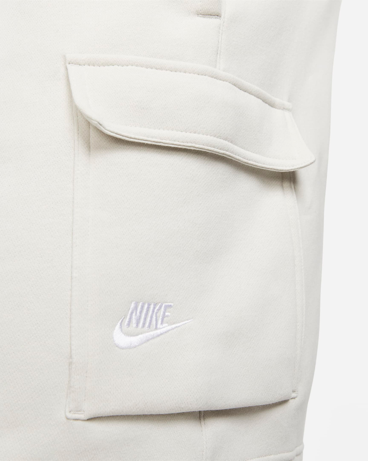Nike-Sportswear-Club-Cargo-Shorts-Light-Bone-2