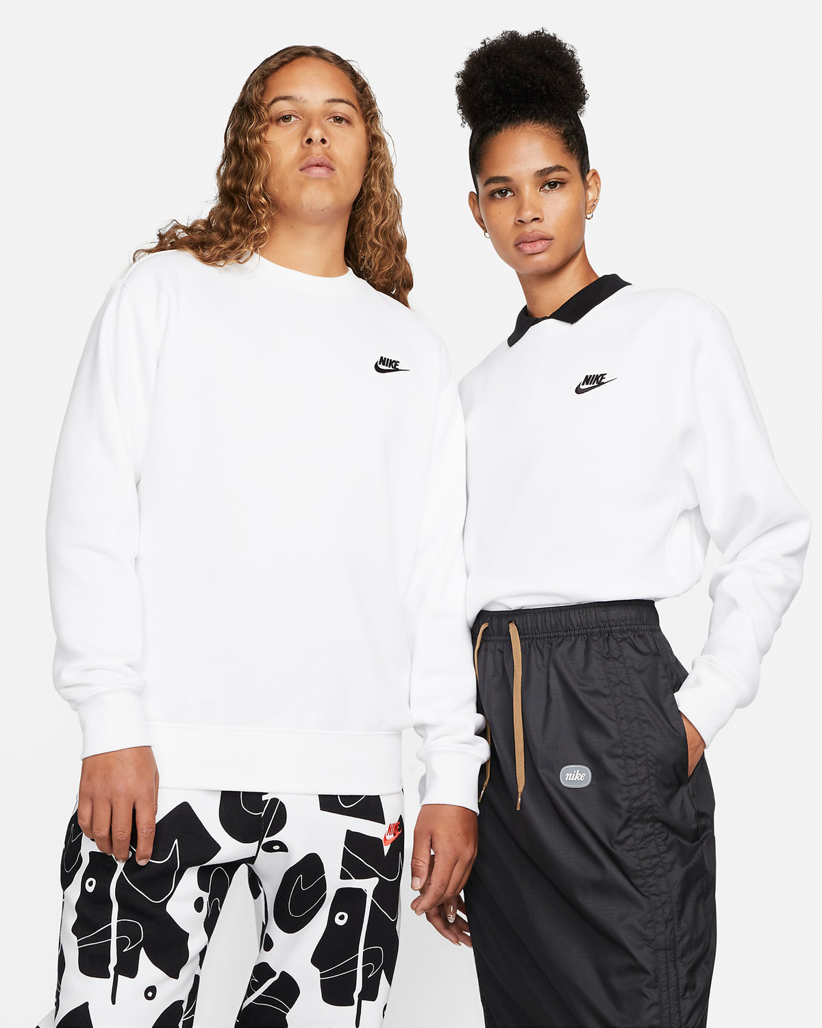 Nike-Sportswear-Club-Fleece-Crew-Sweatshirt-White-Black