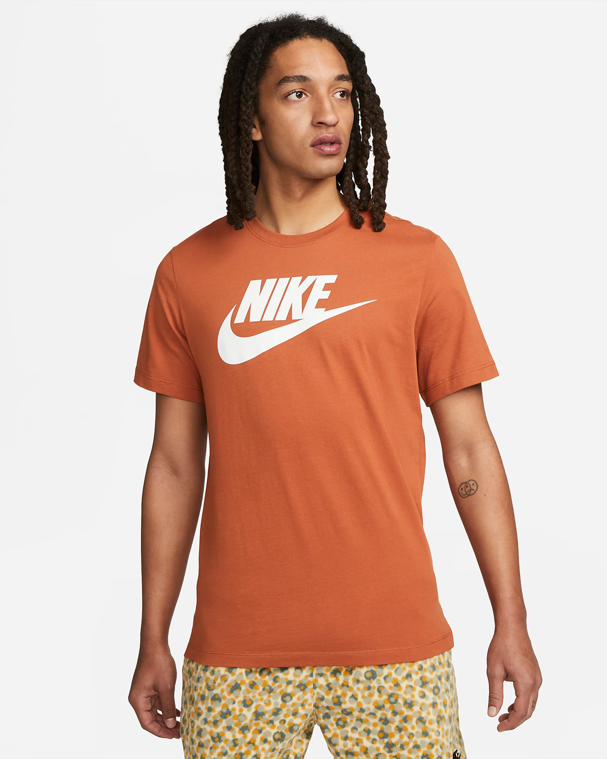 Nike-Sportswear-Logo-T-Shirt-Dark-Russet