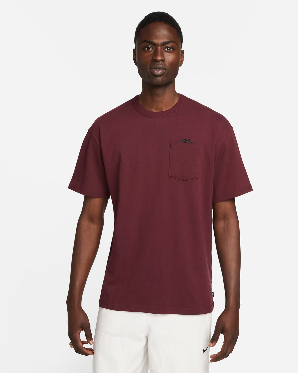 Nike-Sportswear-Premium-Essentials-Pocket-T-Shirt-Night-Maroon