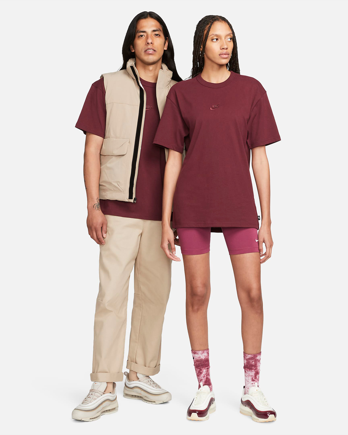 Nike-Sportswear-Premium-Essentials-T-Shirt-Night-Maroon-Outfit