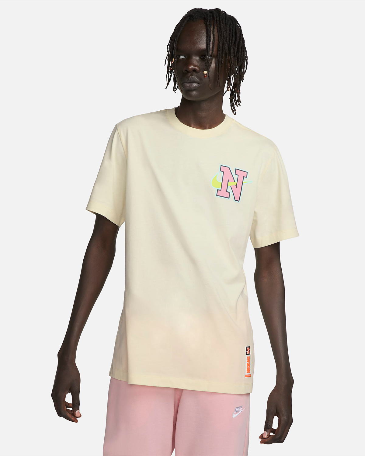 Nike-Sportswear-T-Shirt-Coconut-Milk-Pink-1