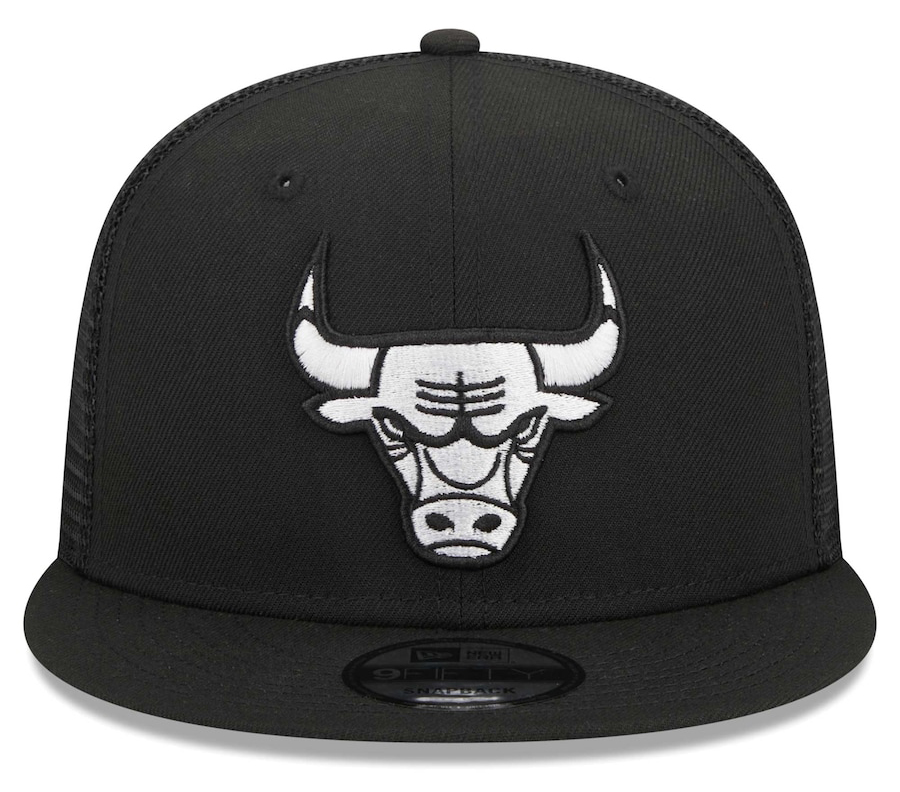 Chicago-Bulls-New-Era-Black-Trucker-Snapback-Hat-2