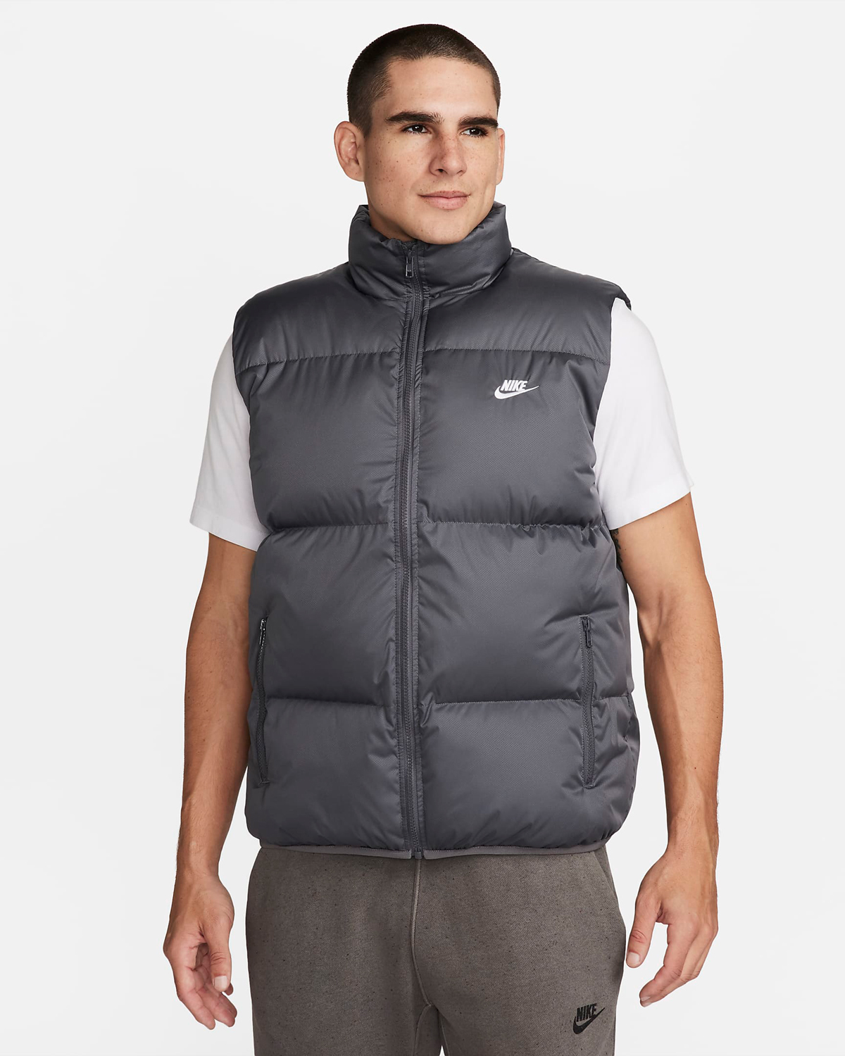 Nike-Club-Puffer-Vest-Iron-Grey