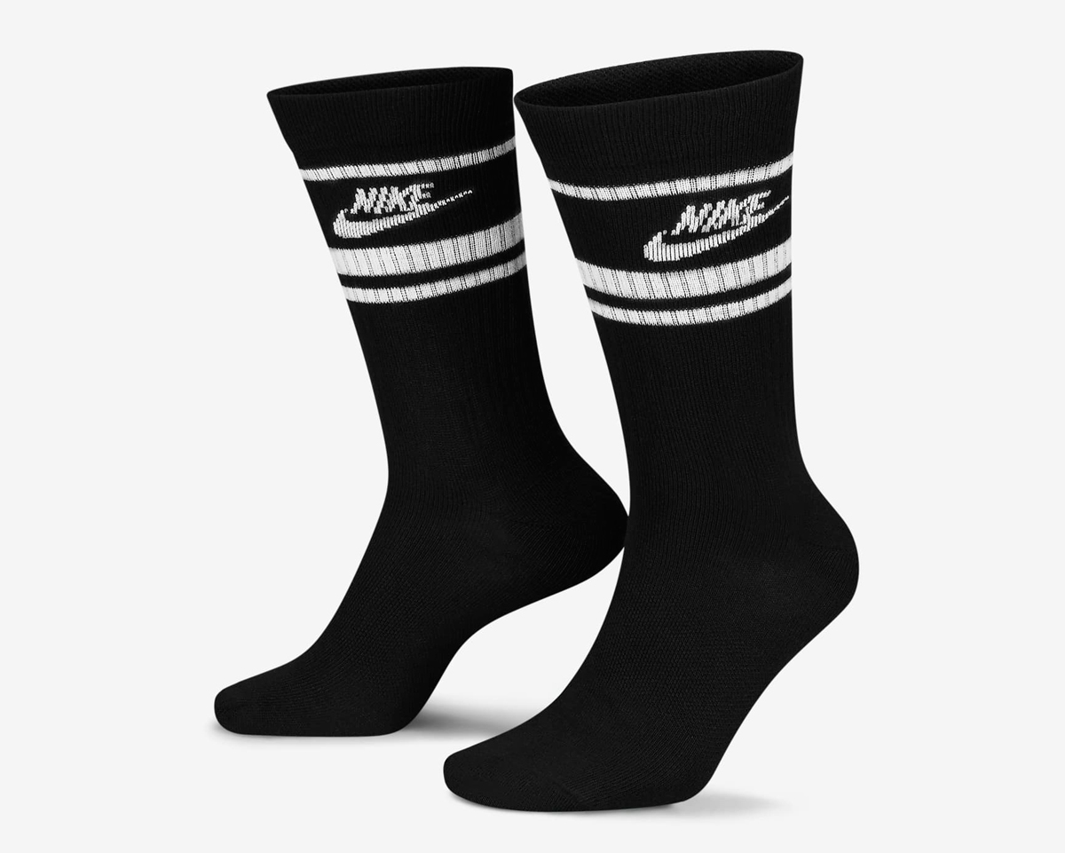 Nike-Sportswear-Essentials-Crew-Socks-Black-White