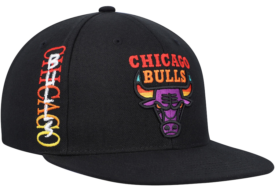 Chicago-Bulls-Mitchell-Ness-Sunset-Fade-Undervisor-Hat-1