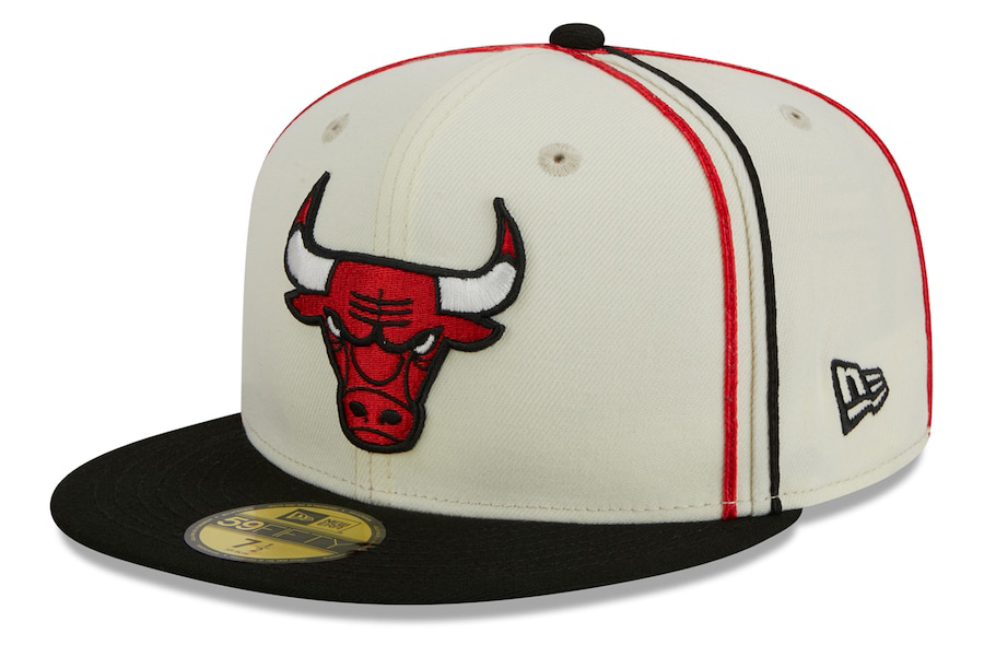 Chicago-Bulls-New-Era-2-Tone-Piping-Fitted-Hat-Cream-Black-Red-1