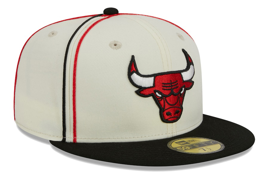 Chicago-Bulls-New-Era-2-Tone-Piping-Fitted-Hat-Cream-Black-Red-2