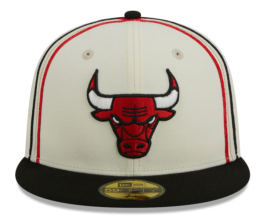 Chicago-Bulls-New-Era-2-Tone-Piping-Fitted-Hat-Cream-Black-Red-3
