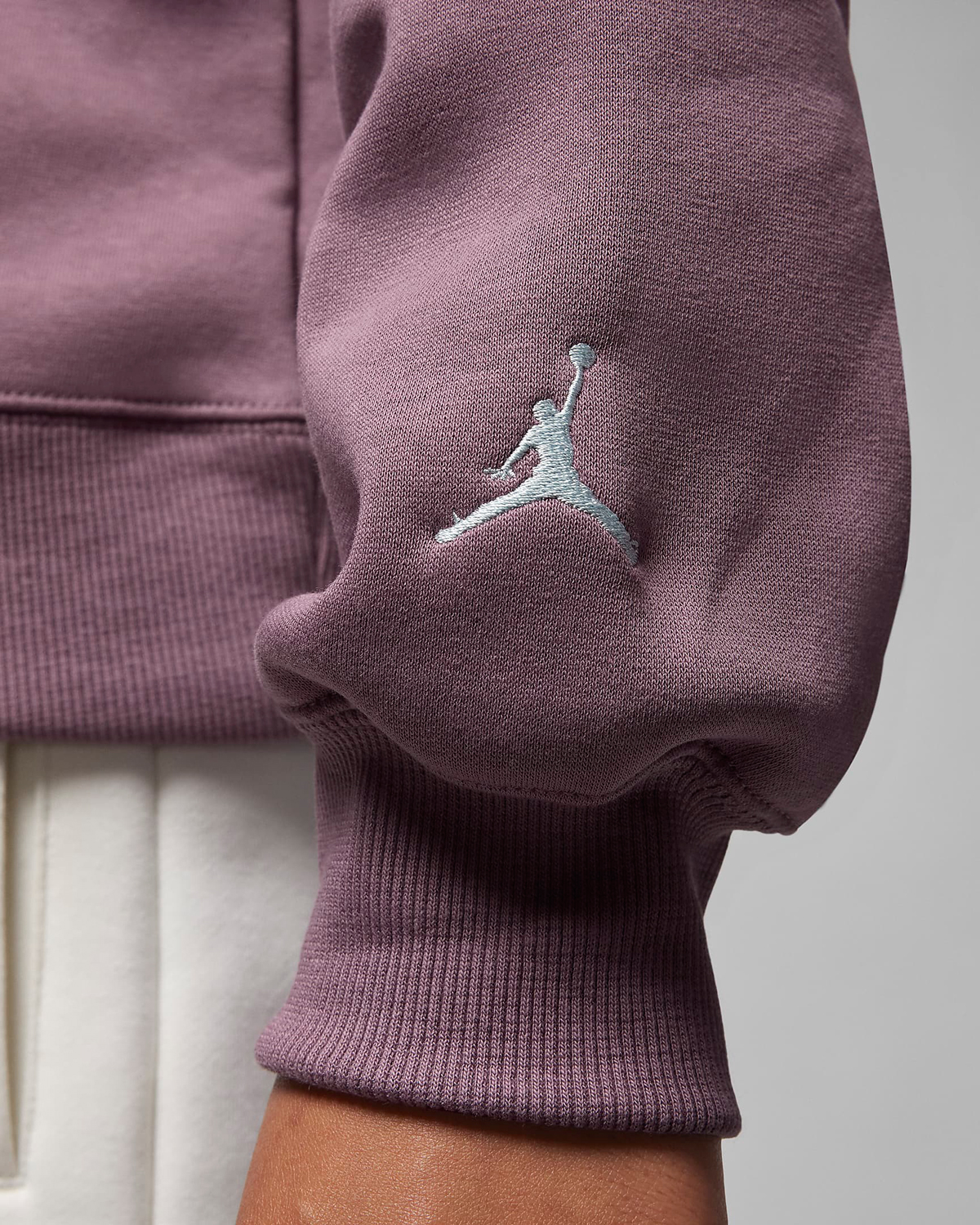 Jordan-Brooklyn-Fleece-Womens-Graphic-Sweatshirt-Sky-J-Mauve-2