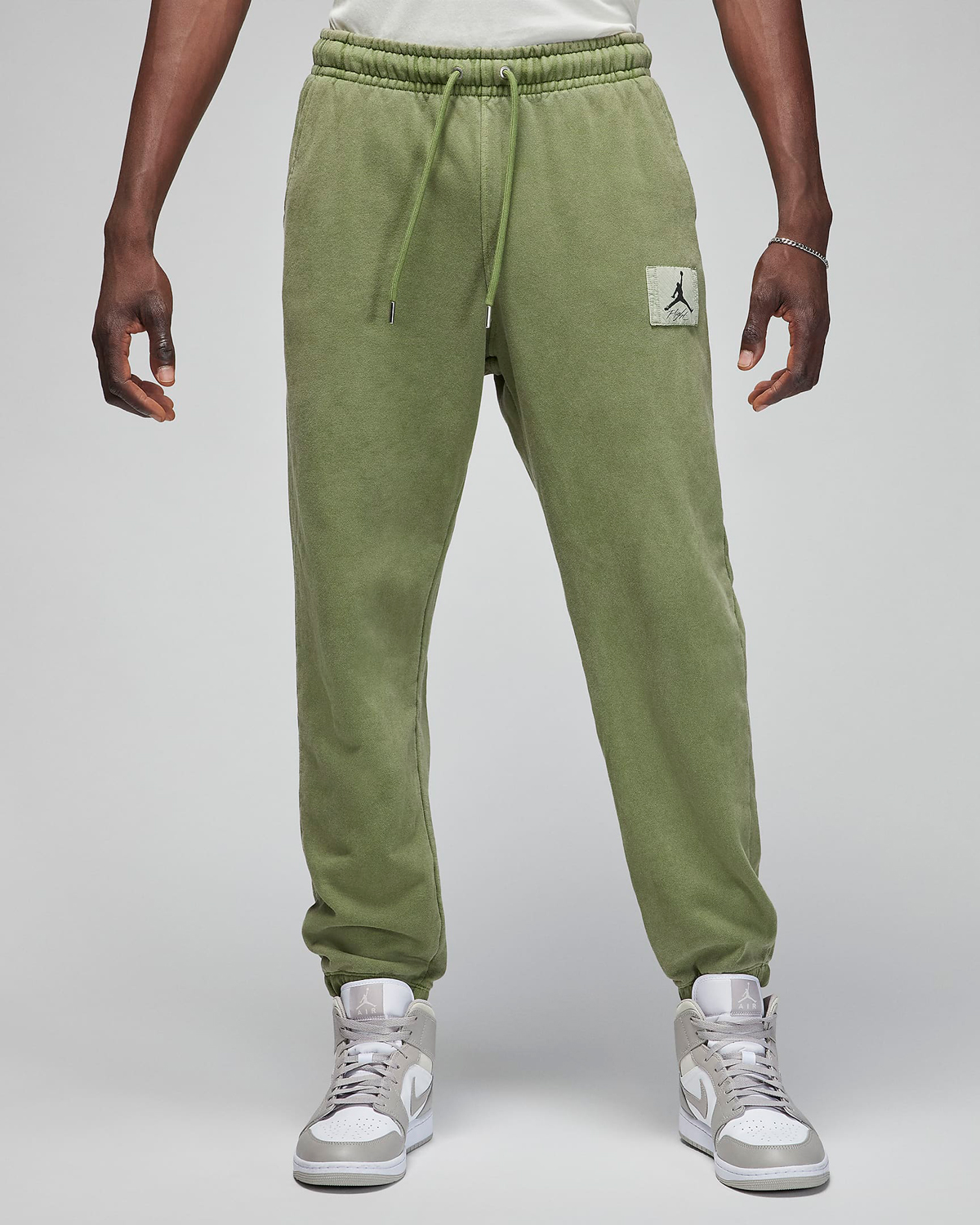 Jordan-Essentials-Flight-Fleece-Washed-Pants-Sky-J-Light-Olive
