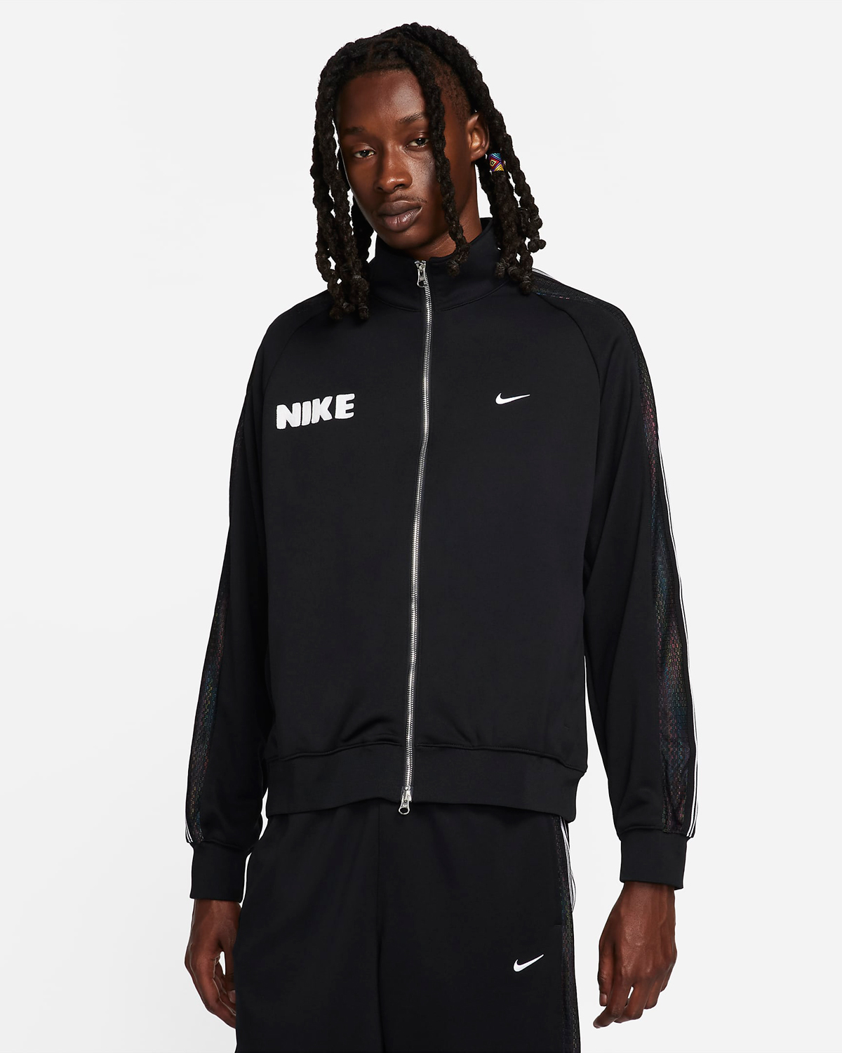 Nike-Lightweight-Zip-Basketball-Jacket-Black-White-1