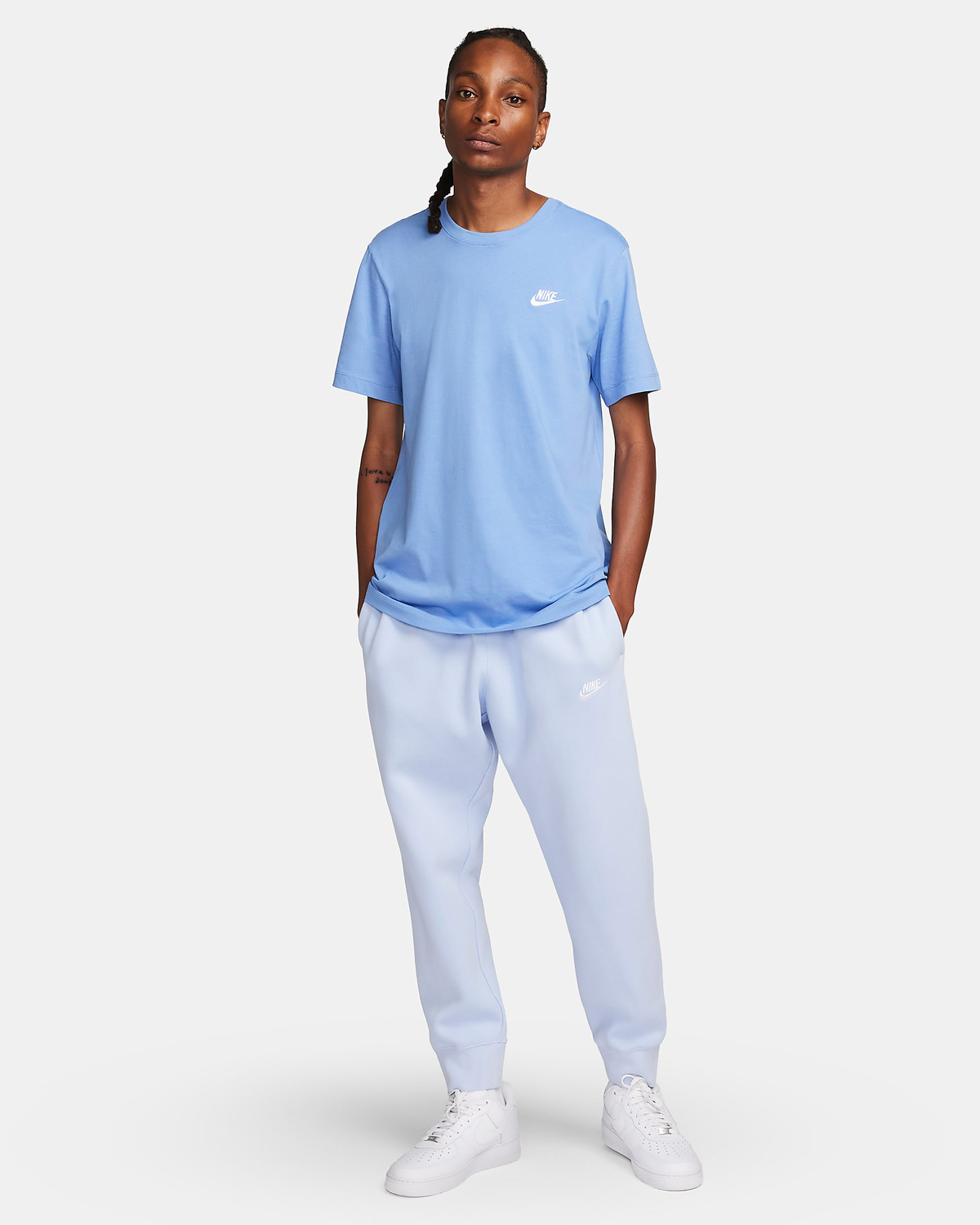 Nike-Sportswear-Club-T-Shirt-Polar-Blue-Outfit