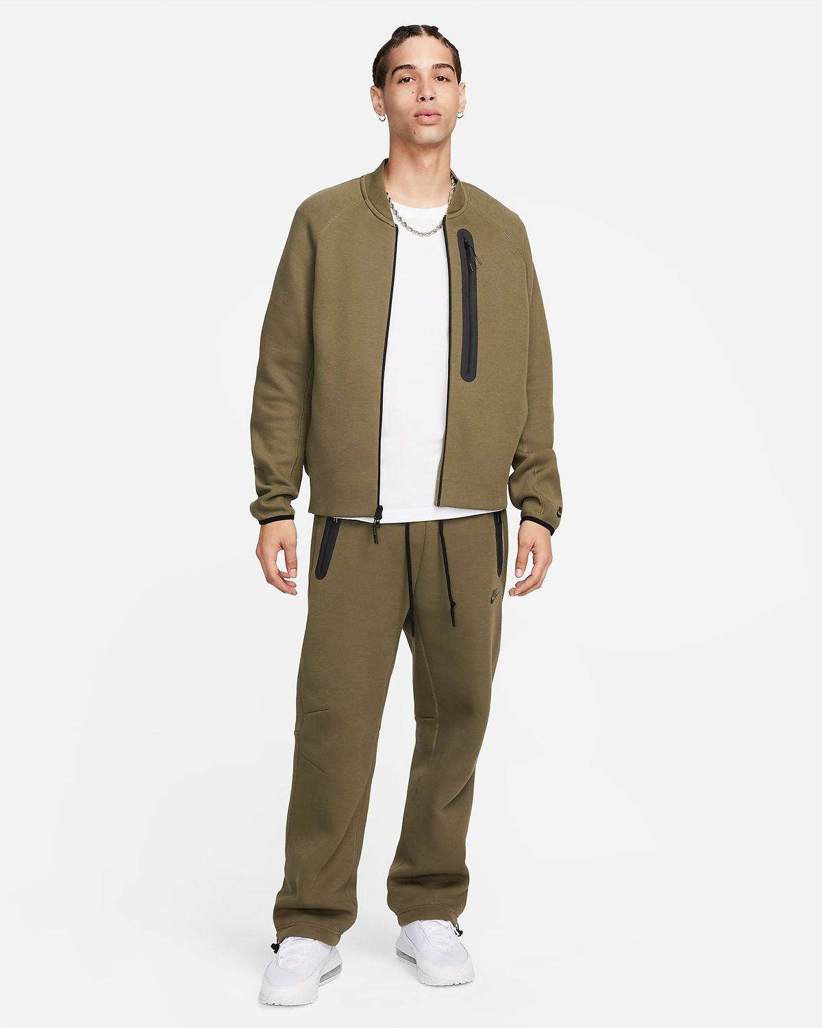 Nike-Tech-Fleece-Bomber-Jacket-Medium-Olive-Outfit