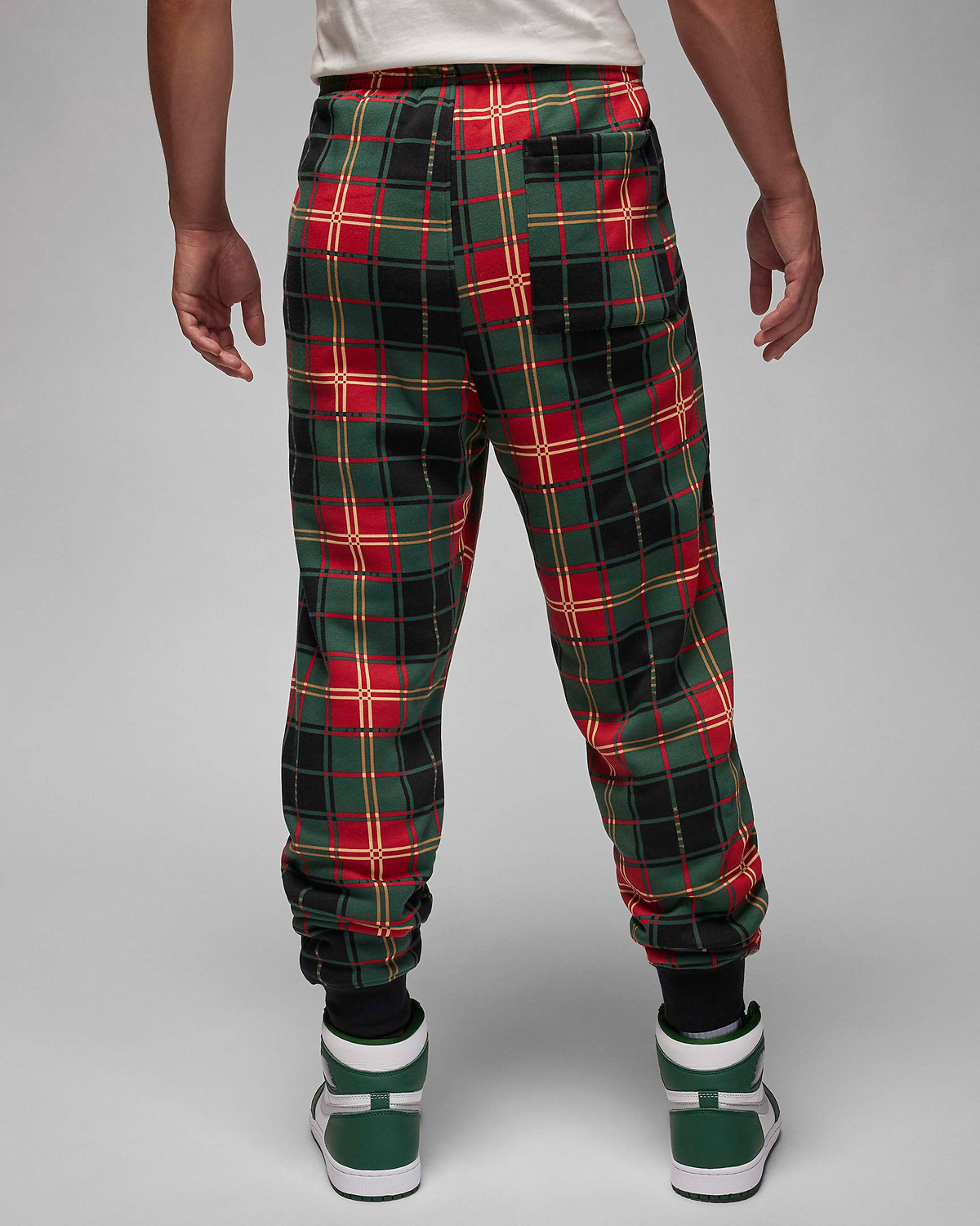 Jordan-Essential-Holiday-Fleece-Pants-Gym-Red-2