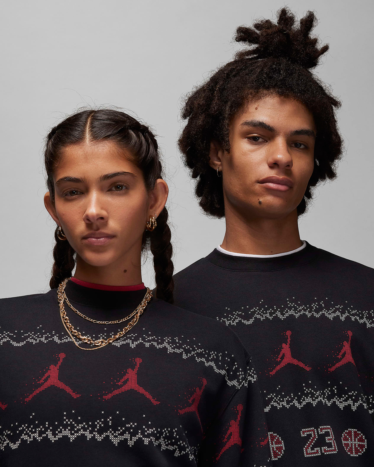 Jordan-Essentials-Holiday-2023-Sweatshirt-Black-Gym-Red-3