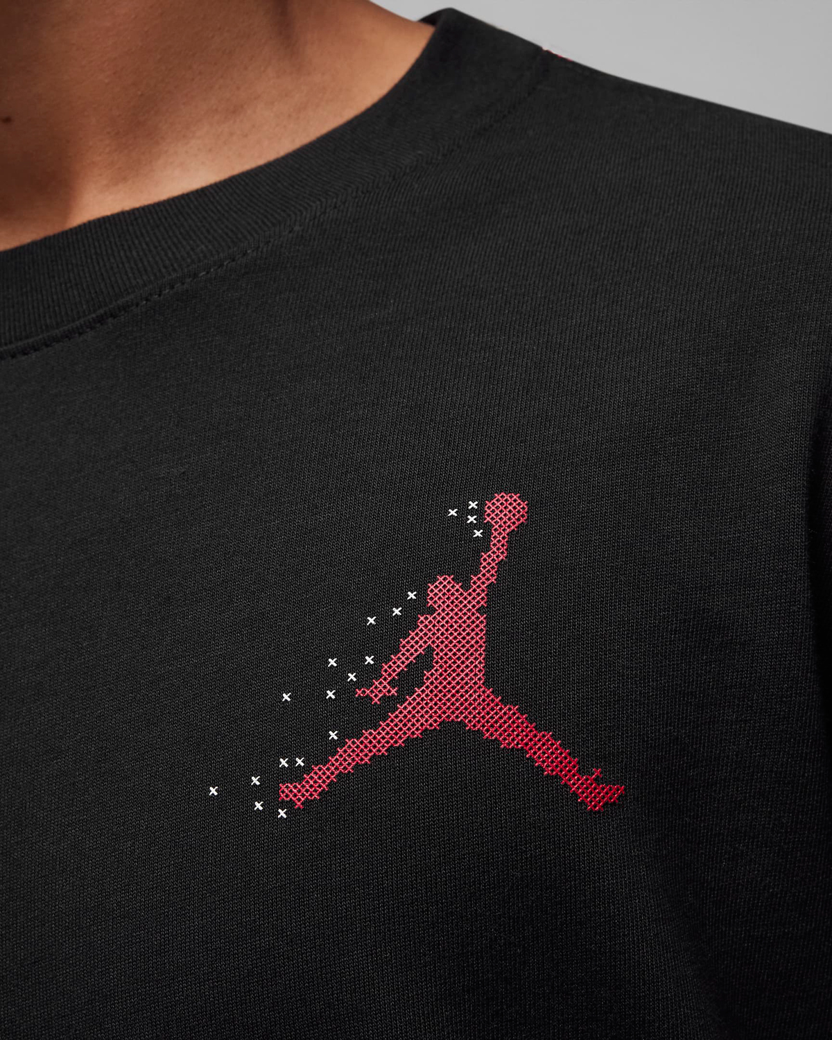 Jordan-Essentials-Holiday-2023-T-Shirt-Black-Gym-Red-3