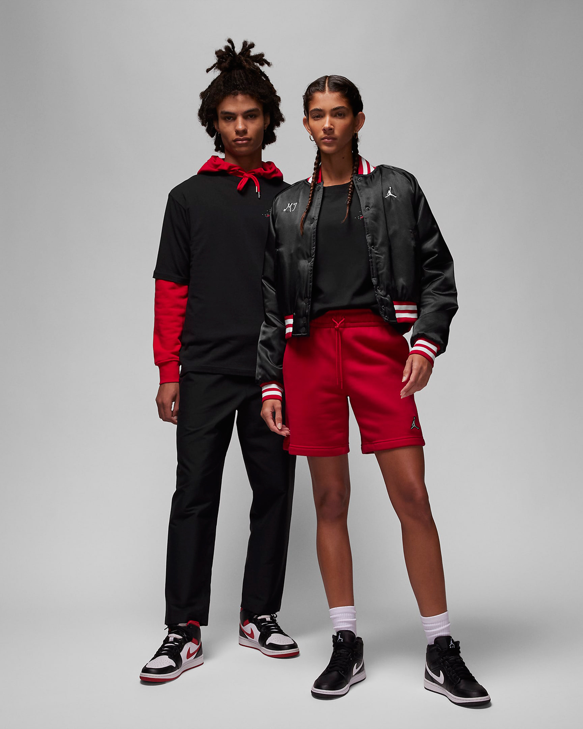 Jordan-Essentials-Holiday-2023-T-Shirt-Black-Gym-Red