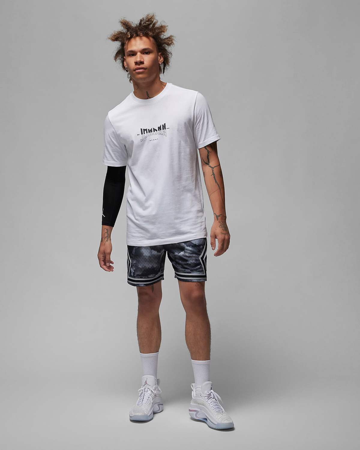 Jordan-Sport-Graphic-T-Shirt-White-Black