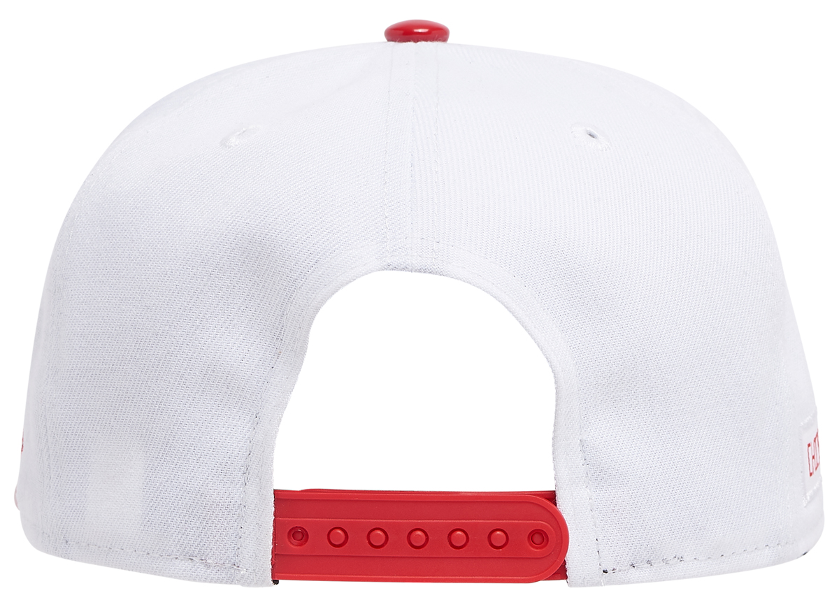 New-Era-Bulls-White-Red-Jordan-Retro-Sneaker-Hook-Hat-4