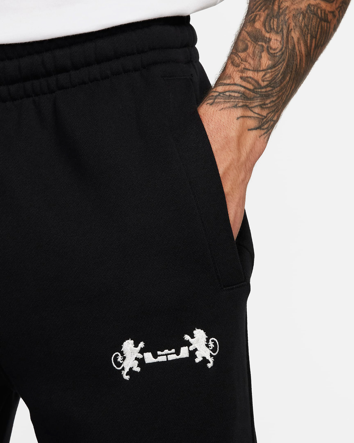 Nike-LeBron-21-Pants-Black-2