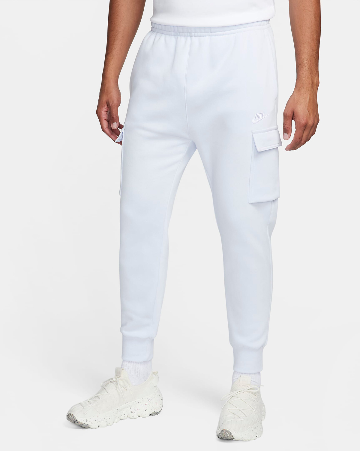 Nike-Sportswear-Club-Fleece-Cargo-Pants-Football-Grey
