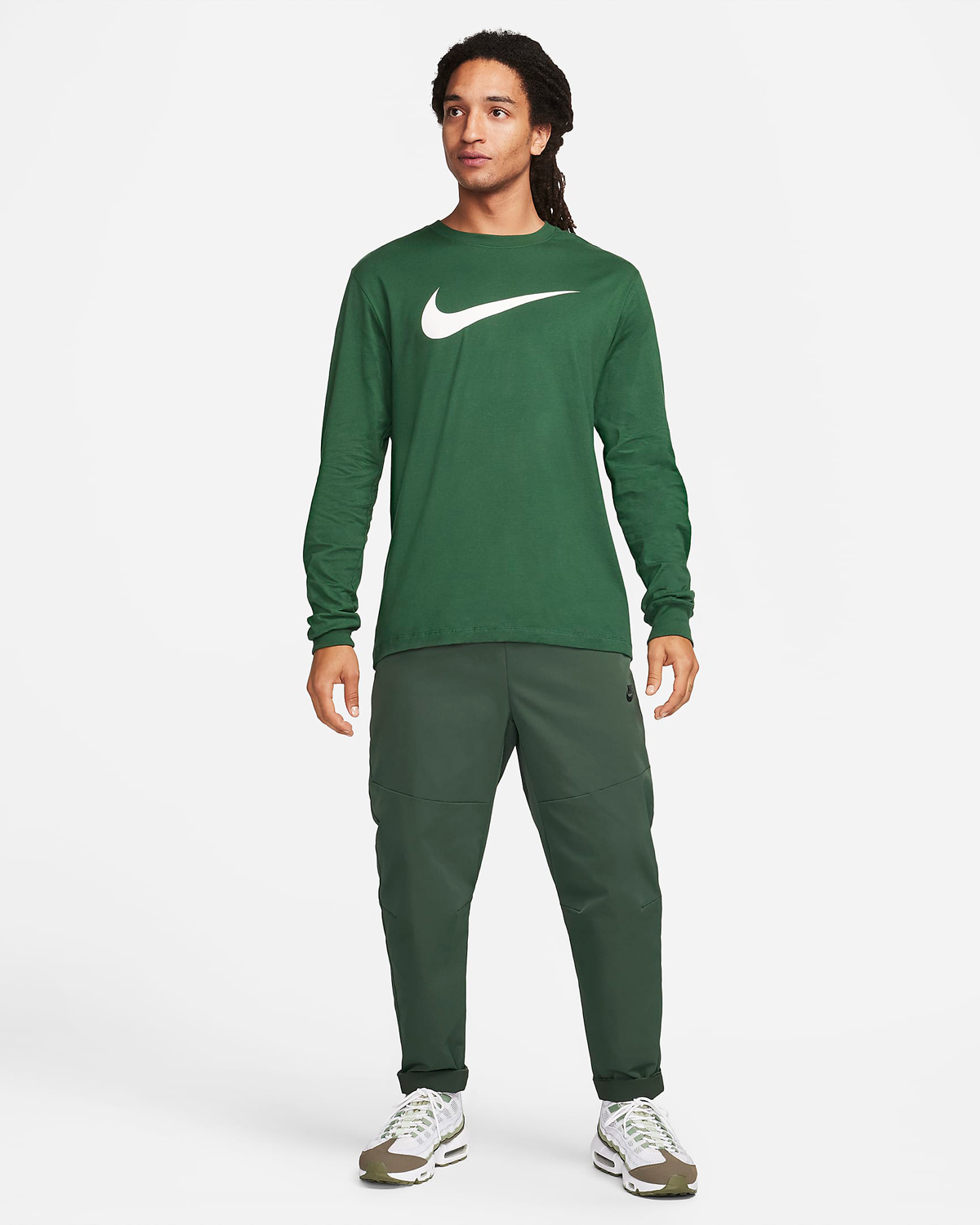 Nike-Sportswear-Swoosh-Long-Sleeve-T-Shirt-Fir-Green-Outfit