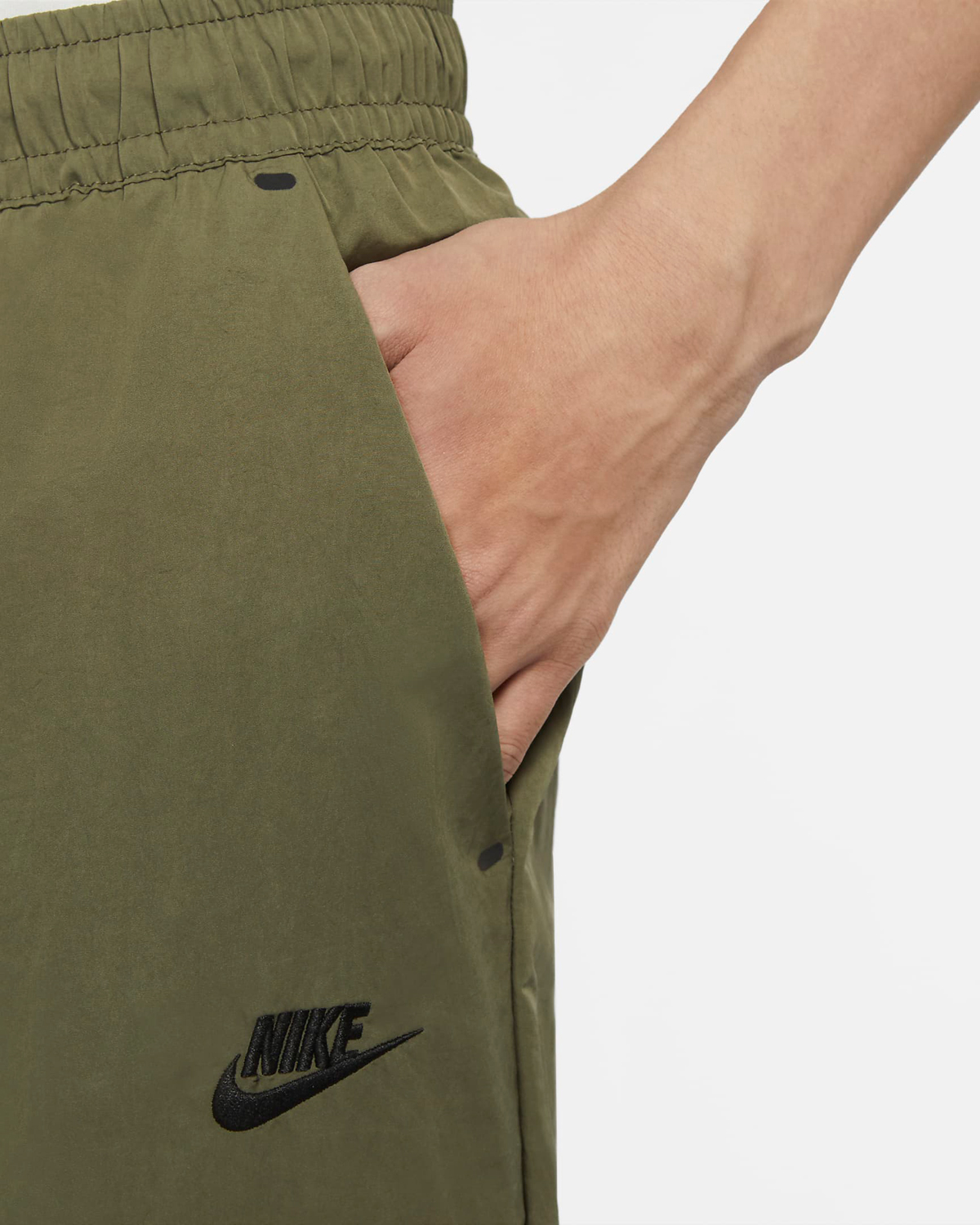 Nike Sportswear Tech Essentials Commuter Pants Medium Olive 2