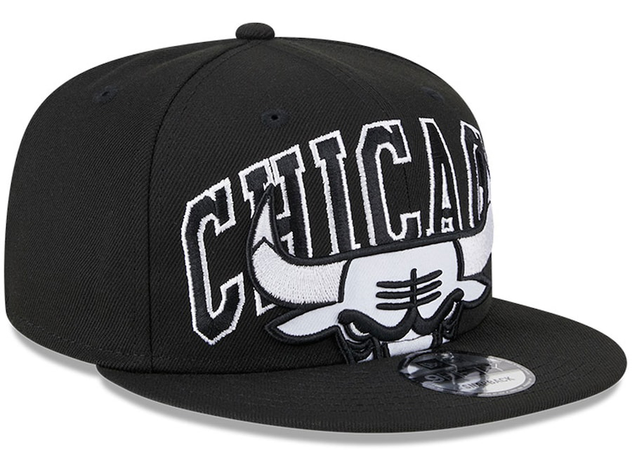 Chicago-Bulls-New-Era-Tip-Off-Black-White-Snapback-Hat-2