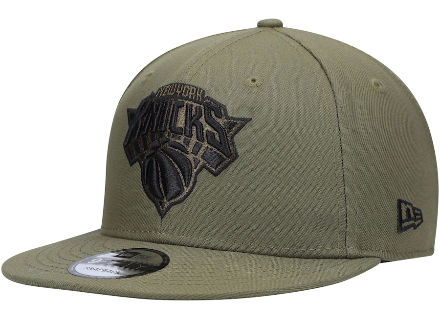 New-York-Knicks-New-Era-Olive-Snapback-Hat