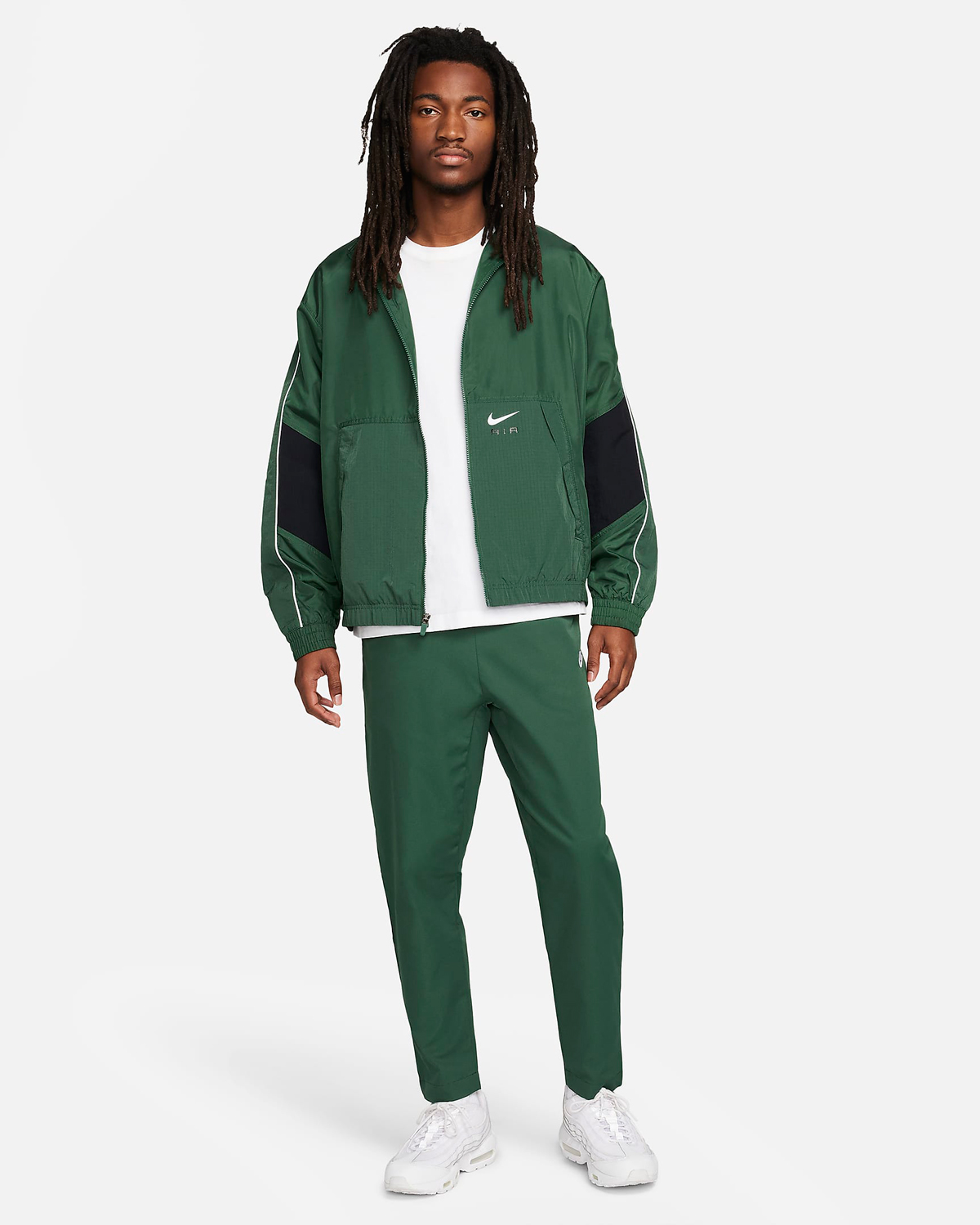 Nike-Club-Woven-Pants-Fir-Green-Outfit