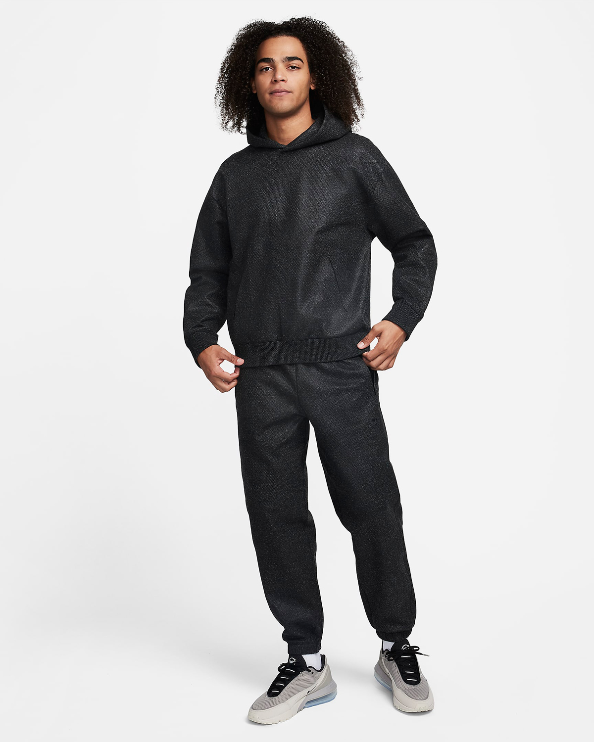 Nike-Forward-Hoodie-Pants-Anthracite-Outfit
