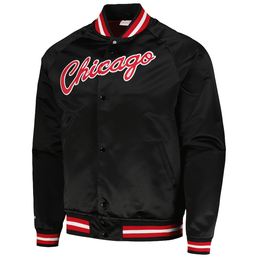 Chicago-Bulls-Mitchell-Ness-Wordmark-Jacket