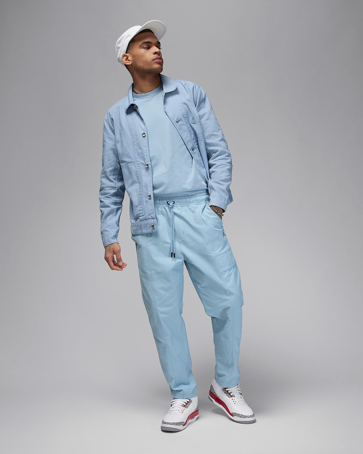 Jordan-Essentials-Woven-Pants-Blue-Grey-Outfit