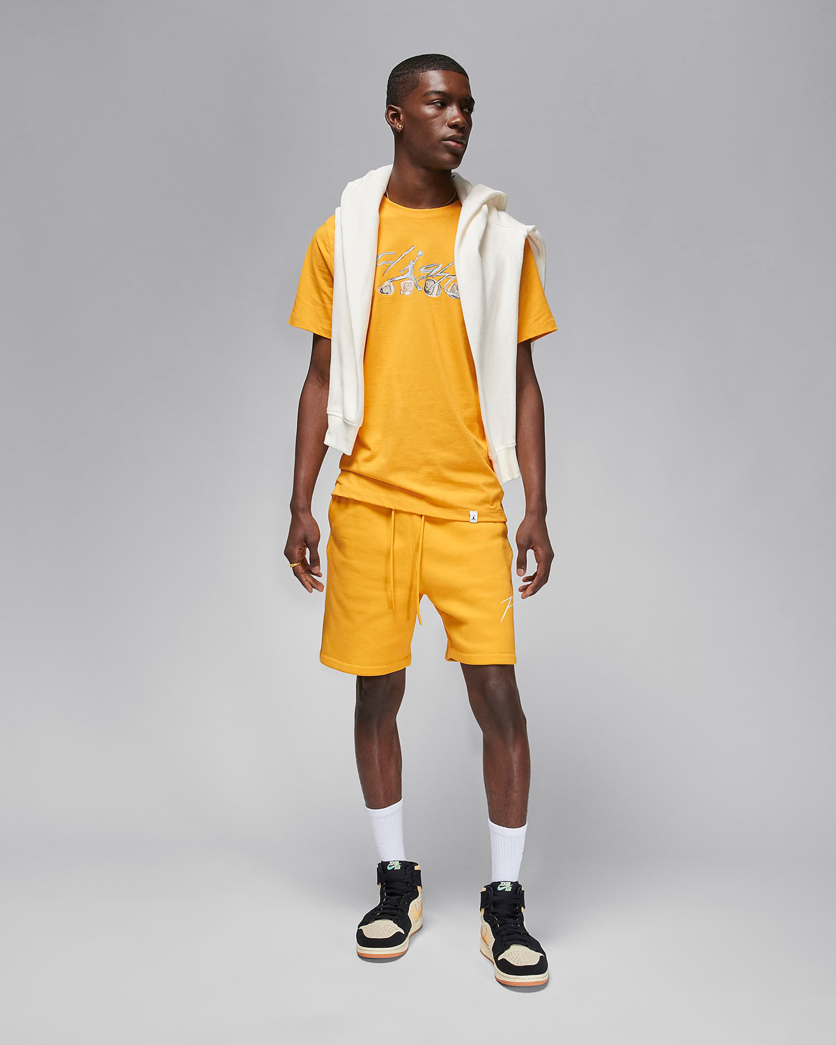 Jordan-Flight-Essentials-T-Shirt-Yellow-Ochre