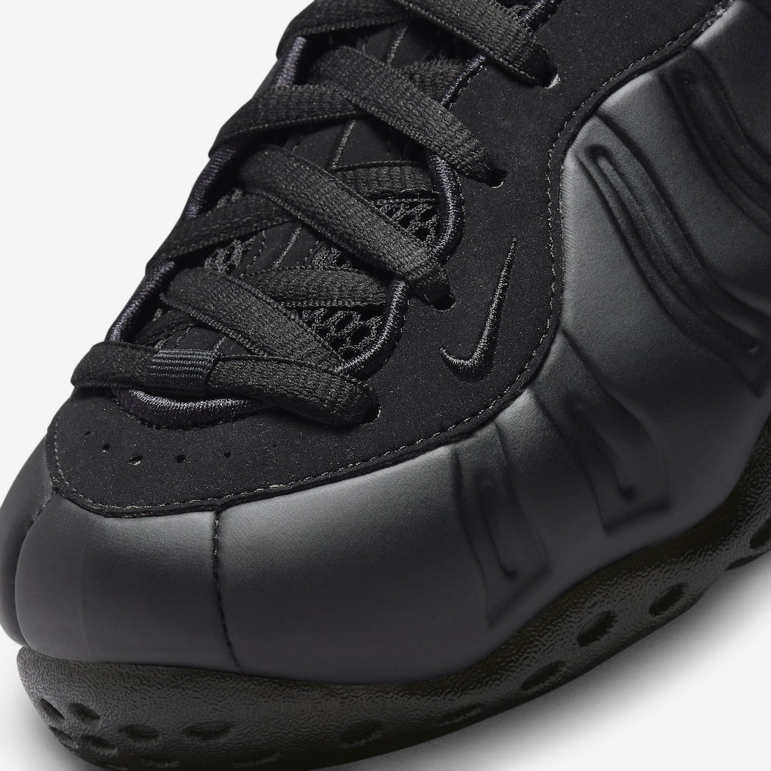 Nike-Air-Foamposite-One-Anthracite-2023-Release-Date-7