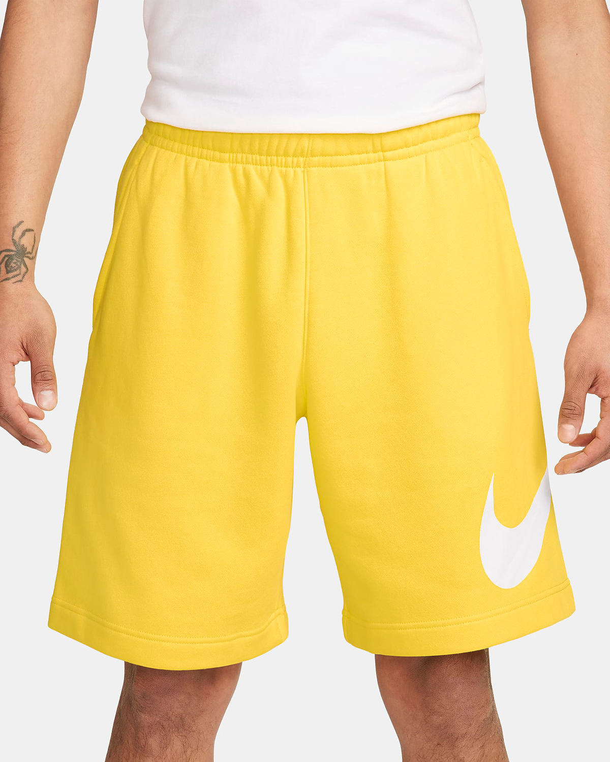Nike-Club-Graphic-Shorts-Lightning-Yellow-2