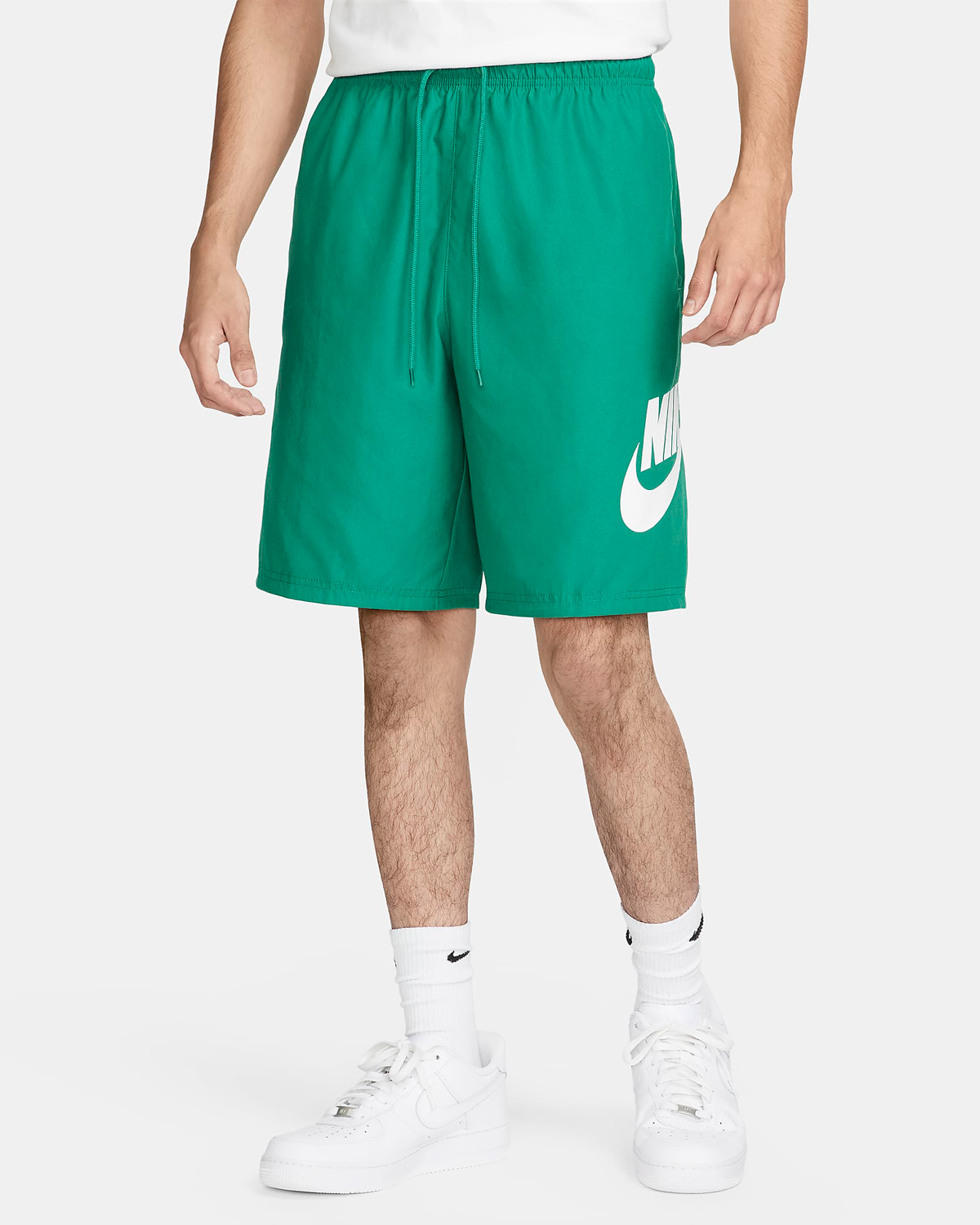 Nike-Club-Woven-Shorts-Malachite-Green