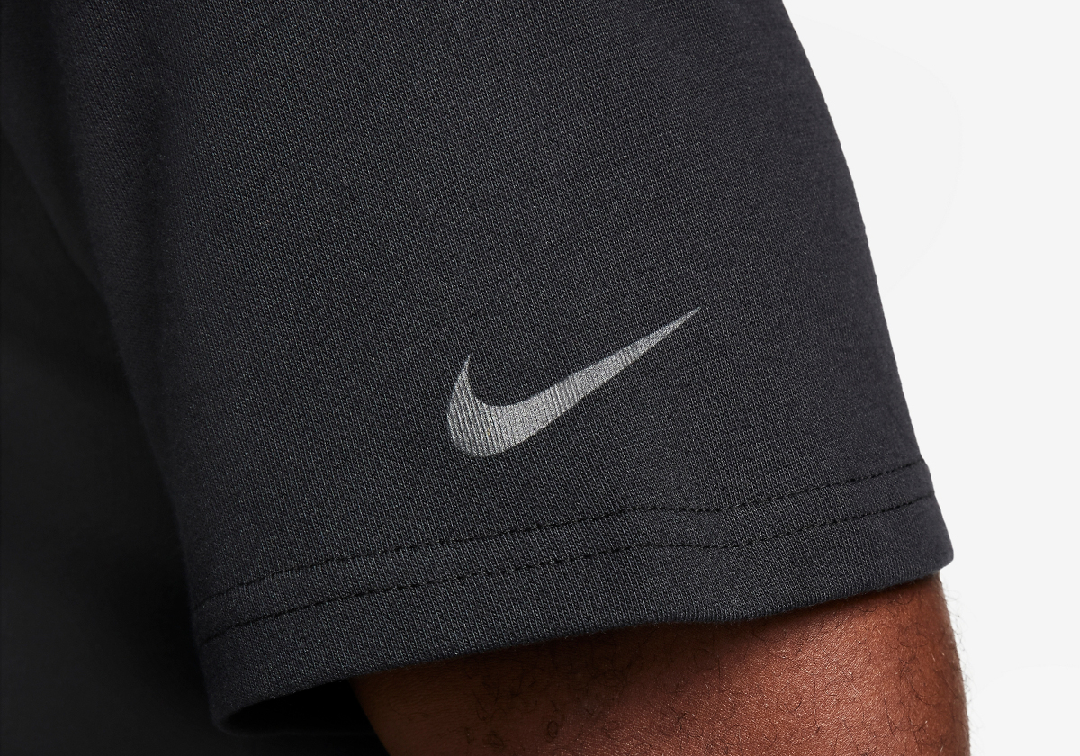 Nike-Kobe-4-Protro-Black-Mamba-Gift-of-Mamba-Shirt-2