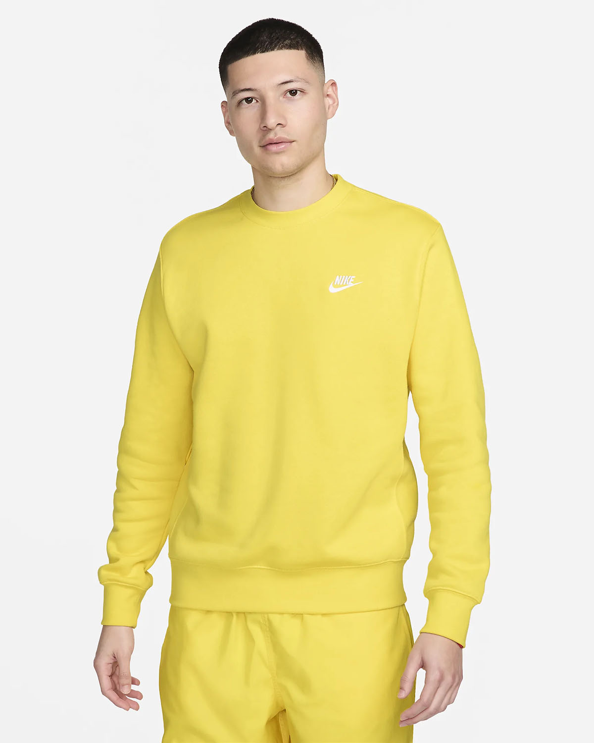 Nike Sportswear Club Fleece Crew Lightning Yellow 1