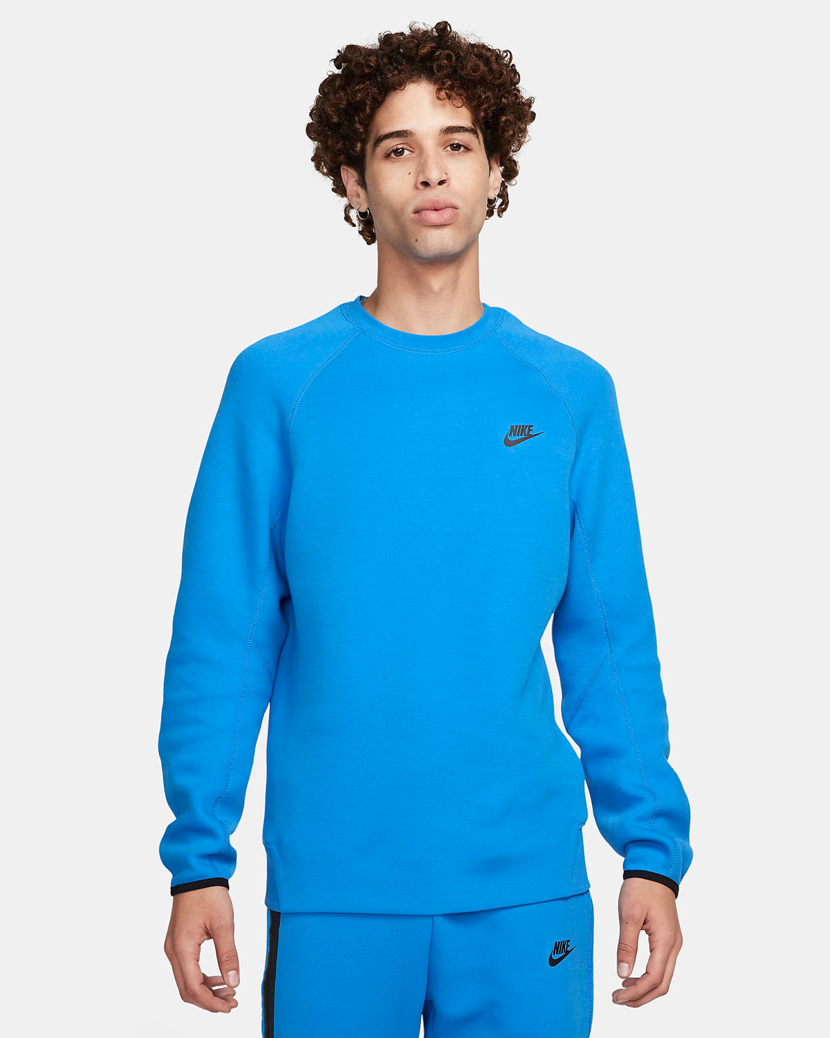 Nike-Tech-Fleece-Crew-Sweatshirt-Light-Photo-Blue