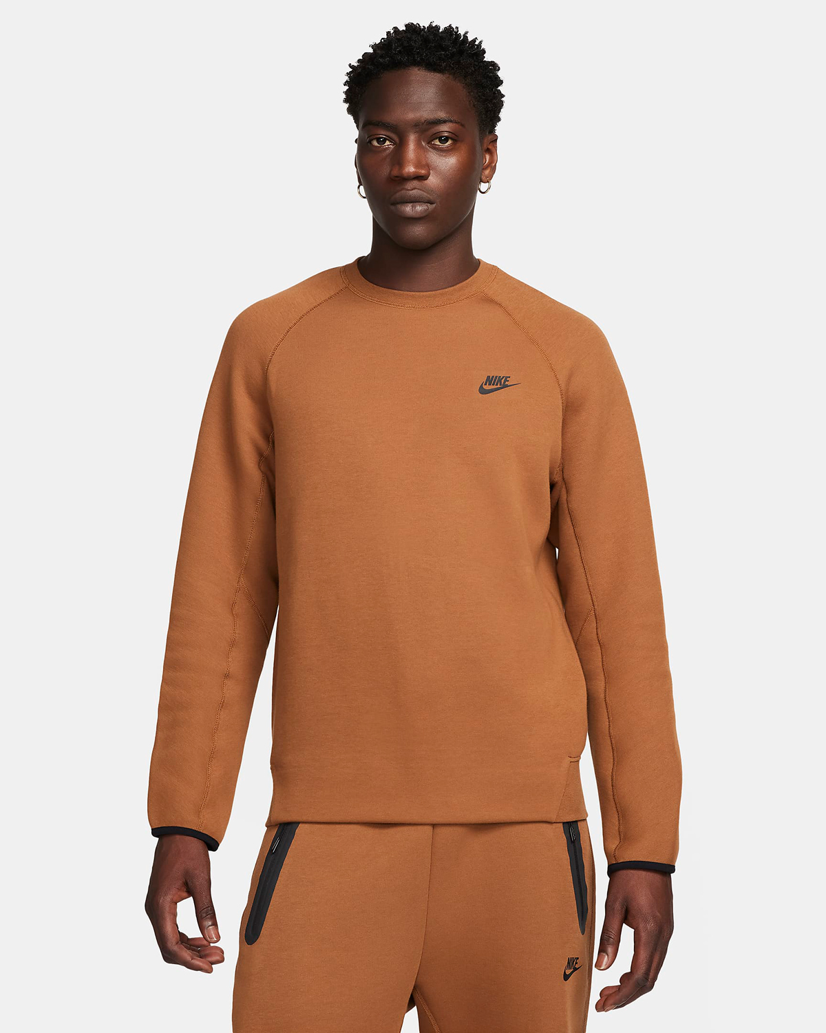 Nike-tech-Fleece-Sweatshirt-Light-British-Tan